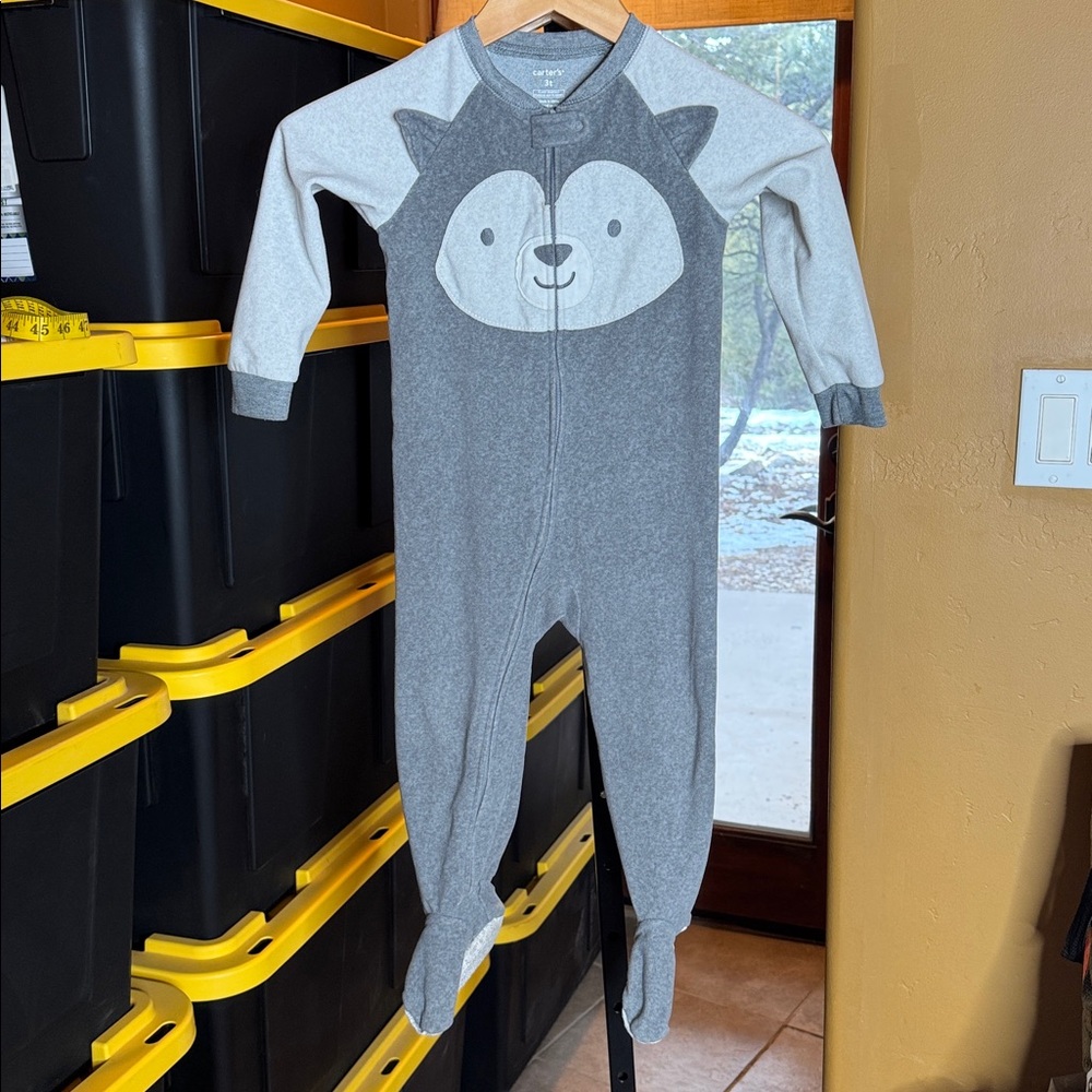 Carter's Baby Boys 1-Pc. Husky Face Fleece Footed Pajamas Size 3T - Picture 3 of 7